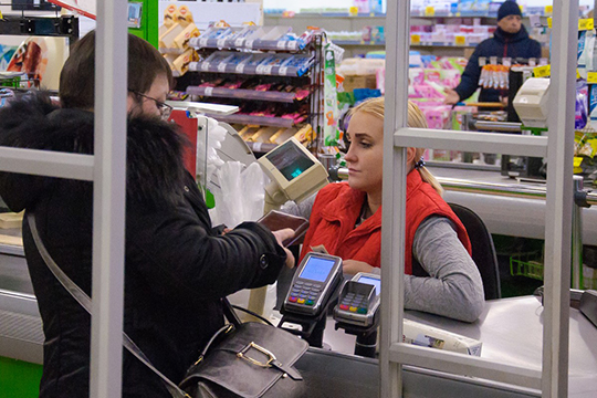 После новогодних праздников всех сотрудников челнинских магазинов стали увольнять «по собственному желанию». Об этом в соцсетях анонимно сообщила одна из работниц