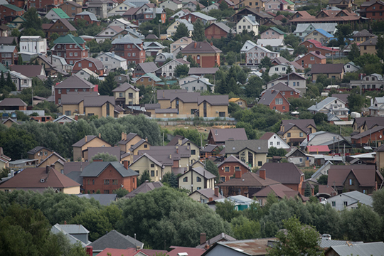 За июль продажи земли в Казани выросли вдвое, по РТ в 1,6 раза. Покупают преимущественно в кредит — за 7 месяцев число кредитных сделок с земельными участками выросло на 17,7% до 10,4 тысяч