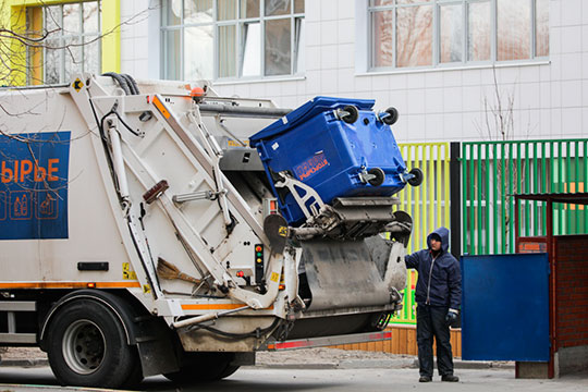 Похоже, набирающая обороты мусорная реформа продолжила раскручивать камазовский маховик